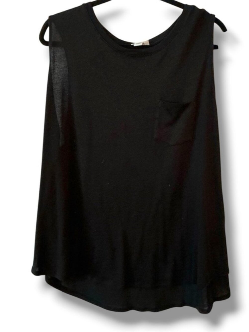 Tank top - Picture 1 of 2